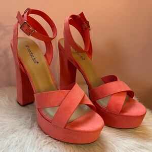 Shoe Dazzle Vibrant Coral Platform Sandals - Unworn